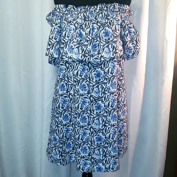 H&M Dress - Picture 1 of 4